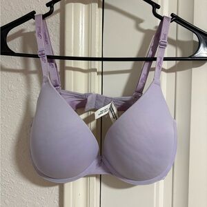 PINK Victoria’s Secret Lavender Women’s Push-Up Bra 32DD